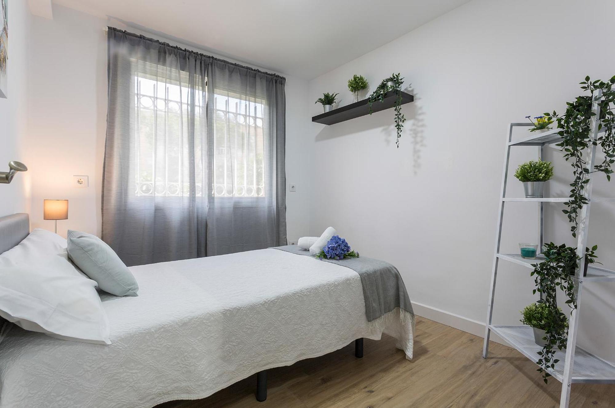 Centro Virgen Guia 3 Rooms Севилья Экстерьер фото